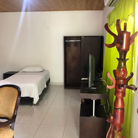 Hotel El Lago Puerto Carreno ภายนอก รูปภาพ