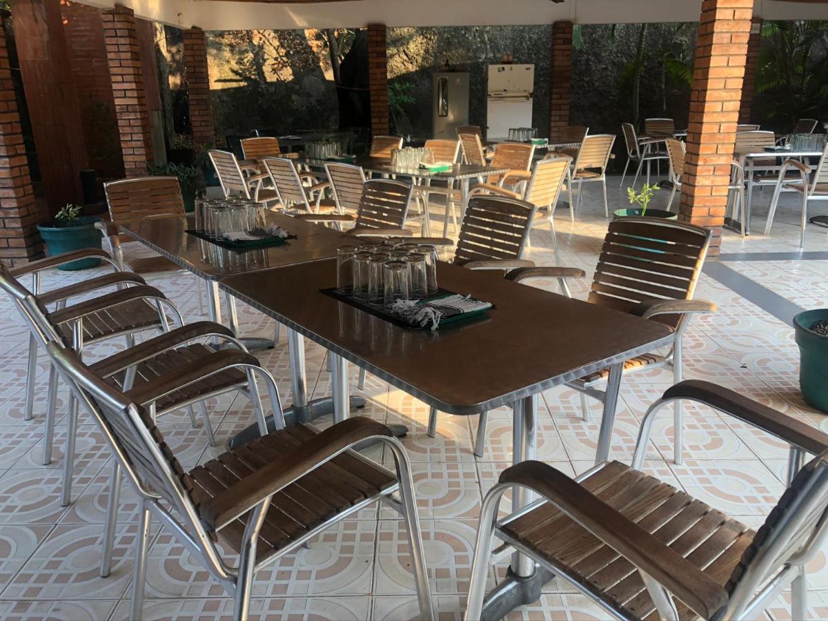 Hotel El Lago Puerto Carreno ภายนอก รูปภาพ